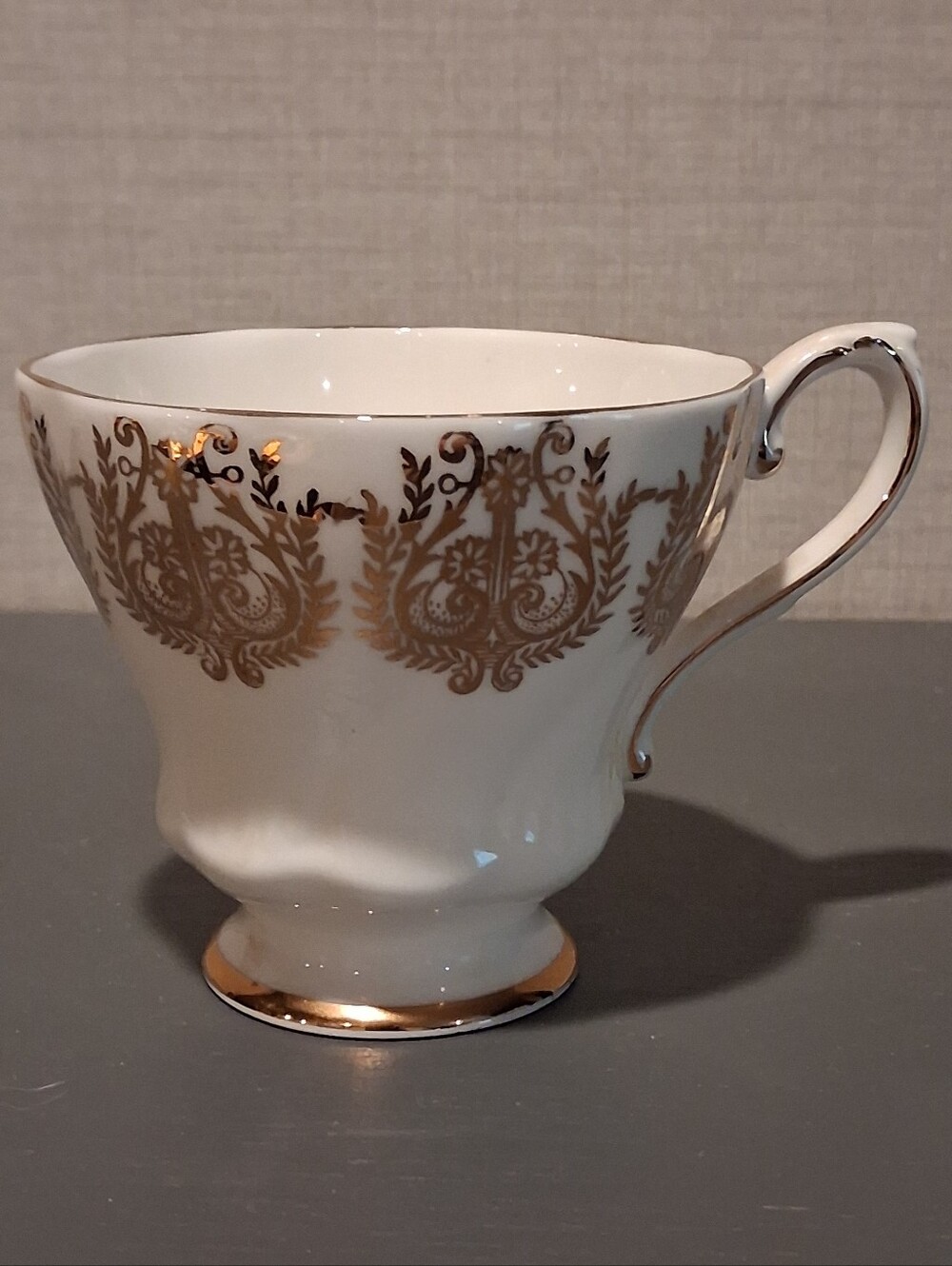 Vintage Royal Grafton Fine Bone China Footed Teacup Gold Filigree England